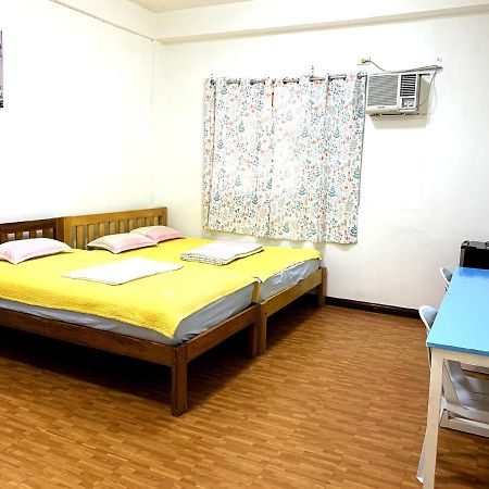 E-Mo Dormitory Hostel Cebu Екстериор снимка