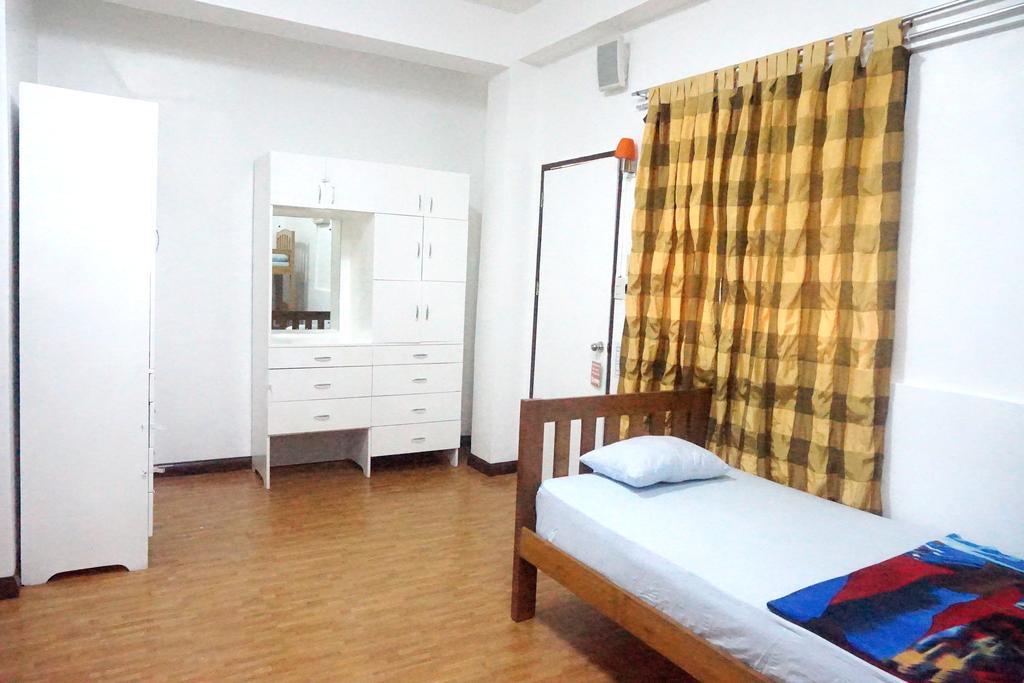 E-Mo Dormitory Hostel Cebu Екстериор снимка