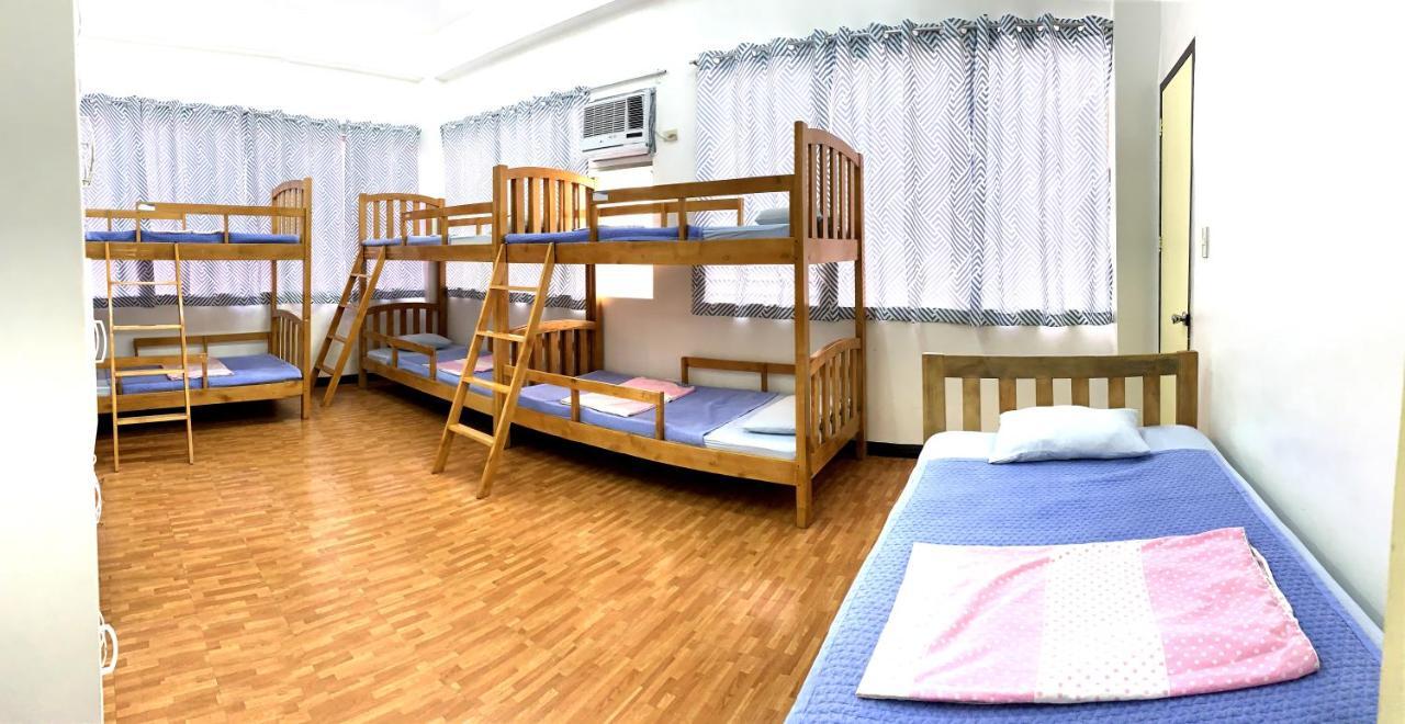 E-Mo Dormitory Hostel Cebu Екстериор снимка